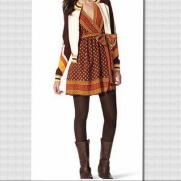 ANNA SUI ~ Gossip Girl Collection ~ Silk Wrap Dress ~ So Cute! Size Small - Picture 2 of 9